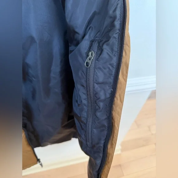 Columbia Men’s Down Vest  • L • Camel & Grey - Picture 8 of 9